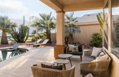 Luxe Palm Springs Villa- Sunset Oasis Private Heated Pool & Spa on Golfcourse - Foto 43