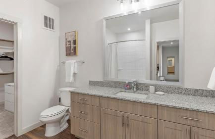 Landing Modern 2BD Gym Pool - Foto 15