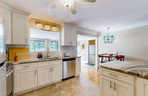 Steps to Dtwn! Dog-Friendly Mount Dorable Haven - Foto 9