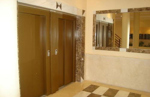 Aeropuerto IFEMA 1 - Photo 34