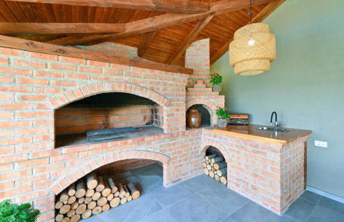 3 Bedroom Cozy Home In Gornje Plavnice - Foto 19