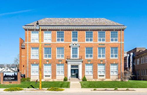 Unique and Charming Downtown Apt - Foto 24