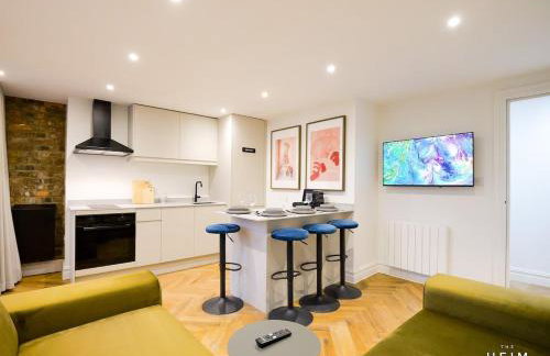 Herringbone at The Heim - Photo 11