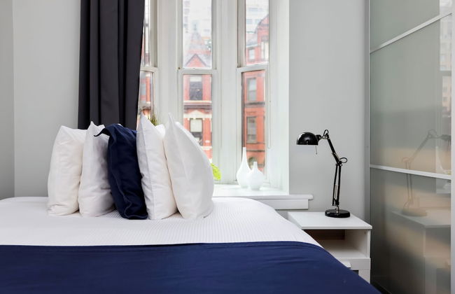 Maverick Suites at 245 Newbury St - Photo 39