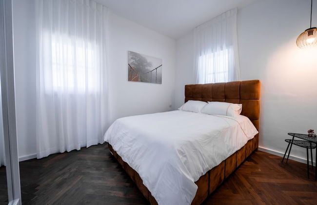 Spacious 4BD House w Pool in Hezliya - Foto 4