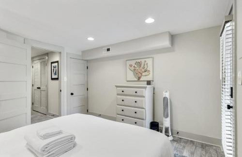 Classy Central DC Bloomingdale 1-BR Getaway - Foto 12