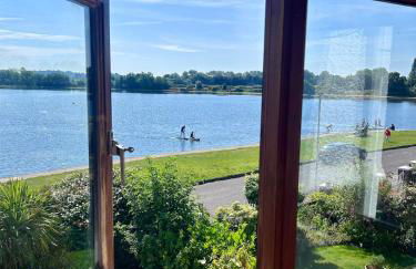 Your Lake side Retreat Sleeps 10-12 Nr Park & Sea - Photo 8