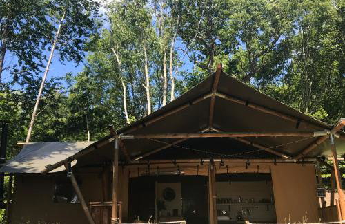 Barefoot Yurts - Photo 18