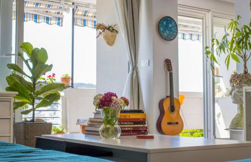 Sunset Oasis “VELLY” 1BR w/ Sea View & Parking - Foto 22