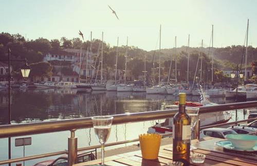 Xaradiotis House - A modern home away from home - Photo 1