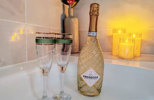 Appartement Bulle d'antan en cœur de ville - Monument classé historique - Grand Jaccuzi - Photo 9