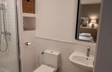 Appartement calme avec balcon hyper centre Avallon et petit dej offert - Foto 11