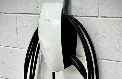 White Picket Fence - EV Charger! - Foto 16