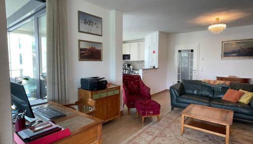 Lovely 2 bedroom apartment with free parking - Foto 4