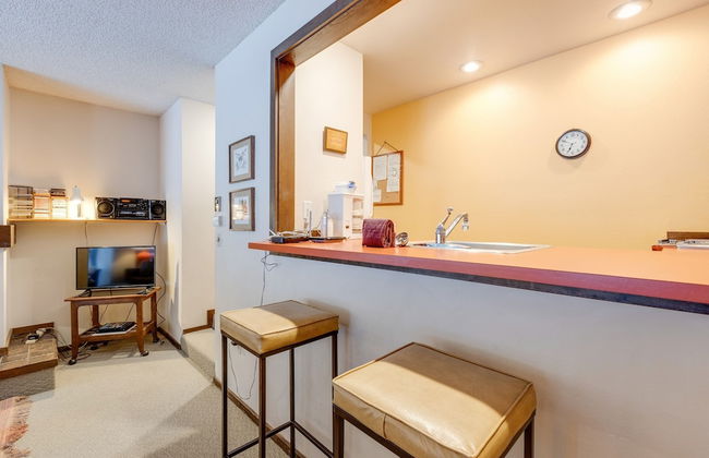 33SW - WiFi - Fireplace - Amenities - Sleeps 4 - Foto 21