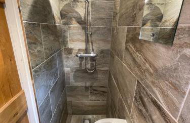 Hare's Hut - Photo 10