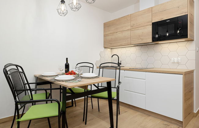Zielona 11 Apartments by Renters - Photo 38