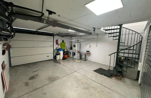 Seafront Townhouse with Stunning Mediterranean Views, community pool - Foto 23