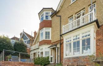 Bay House - Photo 15