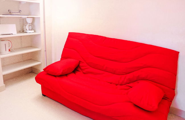 1 bedroom Apartment in La Richardais with garden - Photo 3