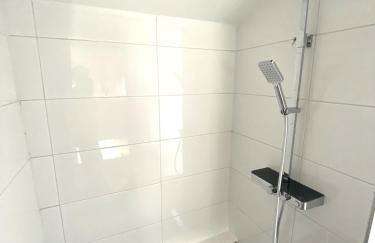 Zentrales modernes Apartment, Nähe Zoo und Stadion - Foto 24