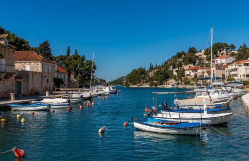 Amare Apartments - Photo 58