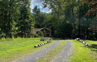 Secluded Greekside Cabin near Camelback - Foto 33