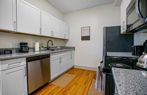 Cozy Victorian Studio Steps from Cleveland Clinic - Foto 8