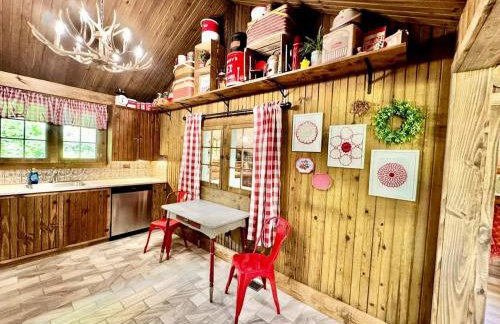 Tranquil Riverfront Cabin Retreat with Wildlife, Trails & Open Skies in Tahlequah, Oklahoma - Foto 28