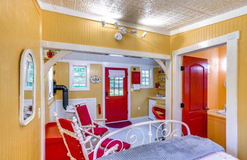 Studio with Trail Access about 10 Mi to Brattleboro! - Photo 10