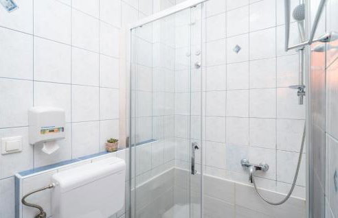 Gorgeous Apartment In Dubrovnik - Photo 20