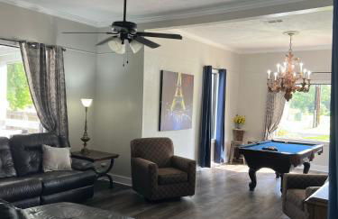 Train Depot - 3 BR Home with Pool, Sand Volleyball & Pool Table - Foto 41