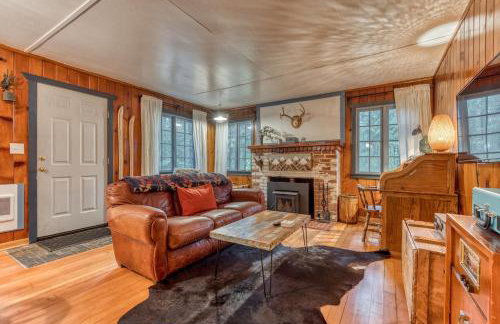Springbrook · Cozy 2BR Mt. Hood Cabin, Fireplace & Retro Kitchen - Foto 15
