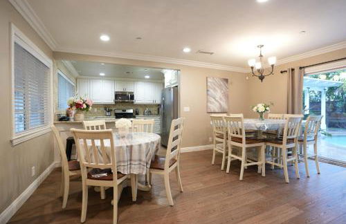 Fantastic 6 bedroom, 4.5 bath home (4 master Suites), pool home - Foto 4