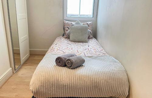 Embankment 2-Bed Flat with AC near Charing Cross, Trafalgar Square, London Eye, Big Ben - Foto 8