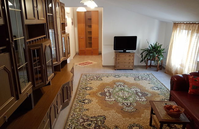 Rent Holding - Foto 52