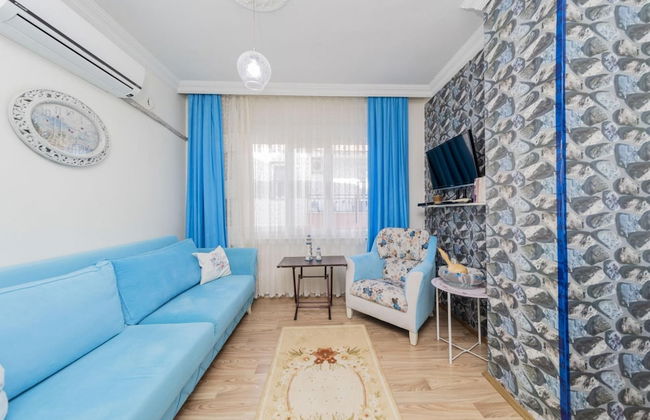 Capacious Flat With Terrace in Central Muratpasa - Photo 4