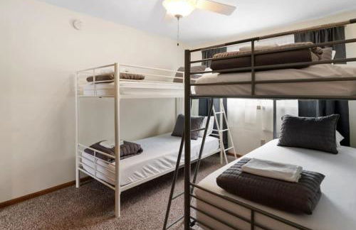 Fife Lake Lodge 2BR with Kitchen & Lake Views - Foto 28