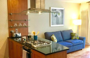 Edinburgh Old Town - Photo 7