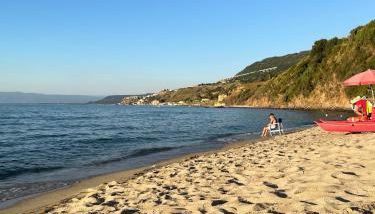 Attico con terrazza sul porticciolo turistico di Vibo Marina - Foto 4