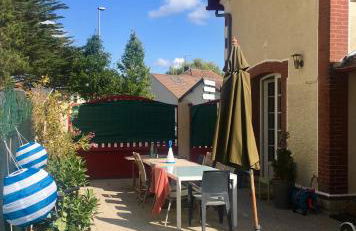 kerwatt - Grande et belle maison de ville avec jardin, proche centre et mer - Photo 6