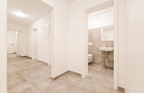 Tolstov Apartments - 3 , 4 and 5 Room Apartments - 20 Min zur Messe DUS - Foto 70