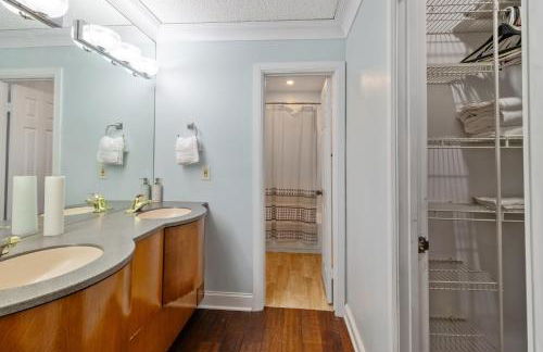 Pet-Friendly Beach Getaway, Relax by the Bay! - Foto 42