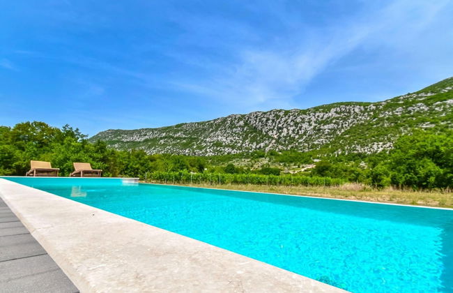 Villa in Zupa With Infinity Pool & Biokovo Views - Foto 33
