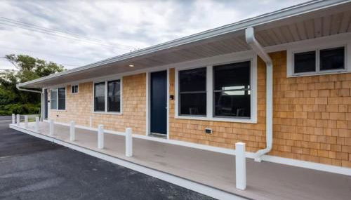 Water's edge renovated Condo with Marina Views - Foto 3