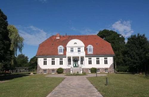 Gutshaus Ganzlin Comfortable holiday residence - Foto 1