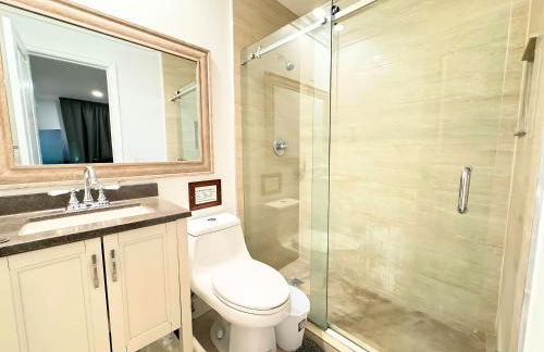 Spacious 4/4 Home Central To All Attractions - Foto 25