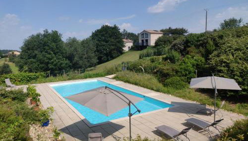 Gites Arnoult - Photo 3, Garden, sunbed