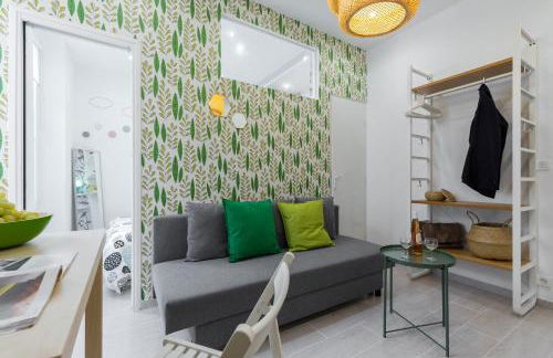 Casa Madere- Idéal Couples - Central & cosy -Train station - Tram & Supermarkets-Balcony- Washing-machine-AC - Foto 4