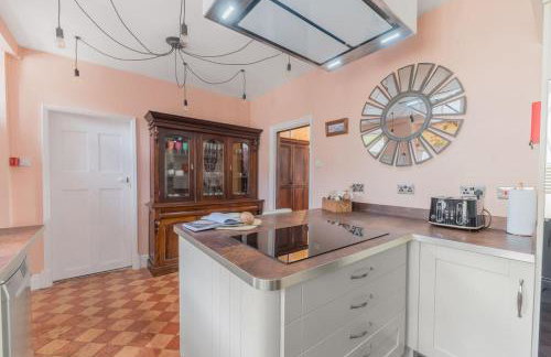 Georgian home with hot tub - Foto 4